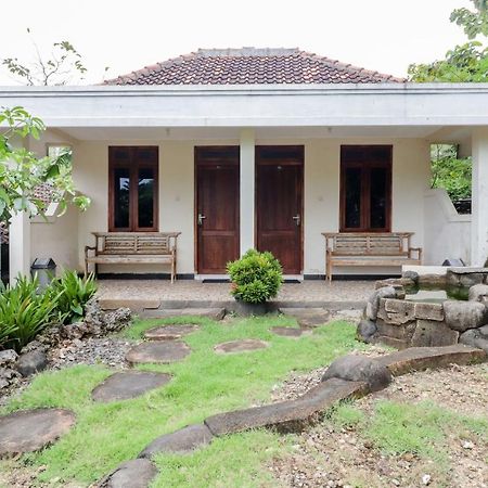 Rock Garden Homestay & Resto Tepus Exterior foto