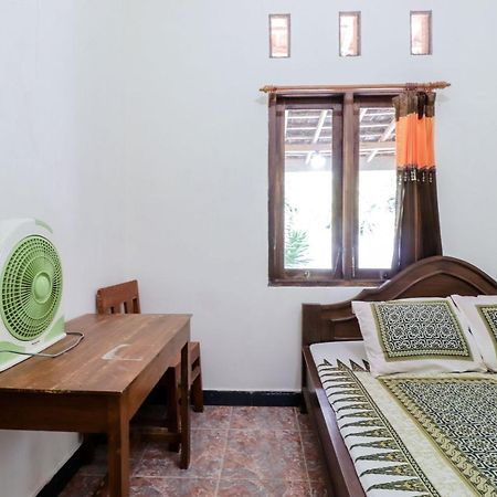 Rock Garden Homestay & Resto Tepus Exterior foto
